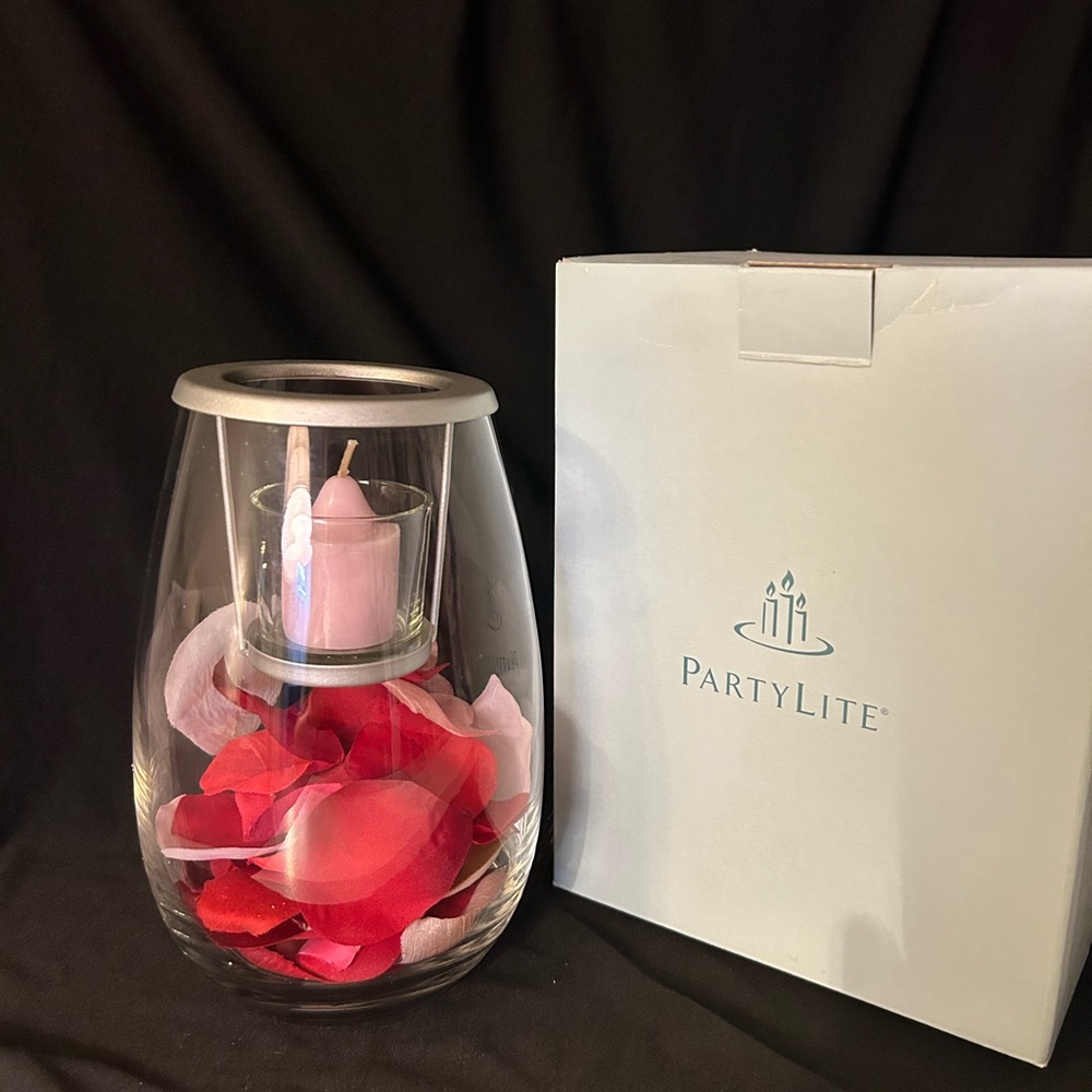 Partylite Clearly Creative votive holder- short.